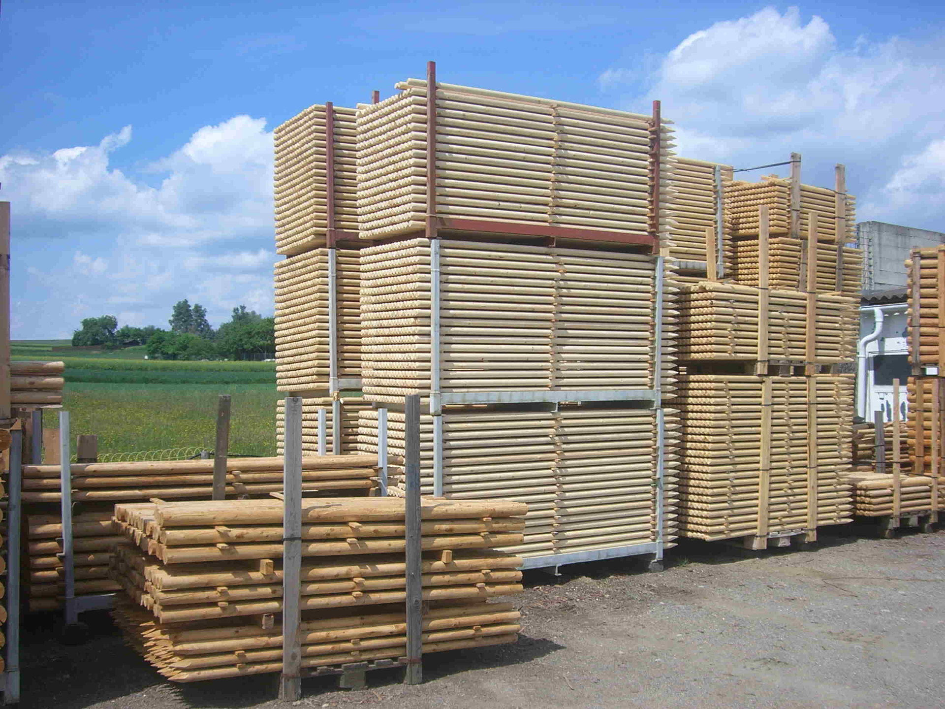 Holzwaren Christian Neuwirth Mallersbach/Hollabrunn Rundhölzer